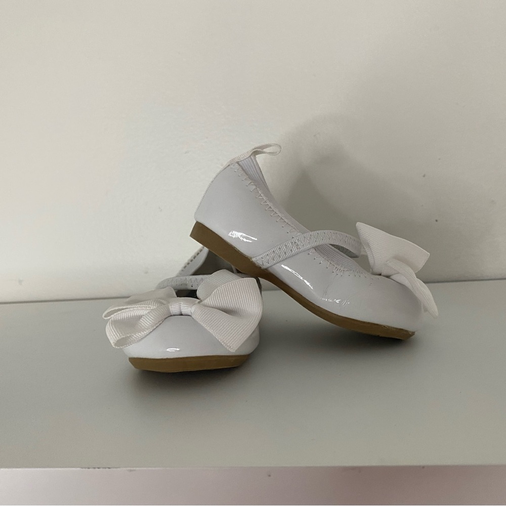 Koala Kids White Patten Leather Bow Dress Shoes